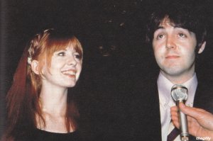 Paul and Jane at the London Pavilion on 4 January 1968 for the premiere of Here We Go Round the Mulberry Bush.