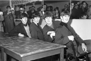 1  1963:    : De Montfort Hall, 