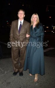 NEW YORK - JANUARY 4: ) Paul McCartney and wife Heather Mills out for dinner in Manhattan January 4, 2005 in New York City. 