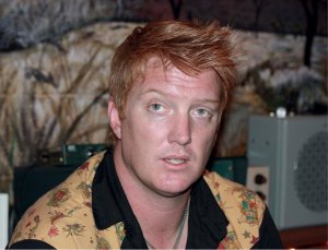 Josh  ����� ����� Homme - Queens of the Stone Age, Them Crooked Vultures � ������ �������
