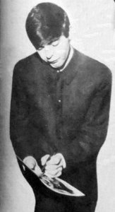 1963.07.17  London. Playhouse Theatre 01 