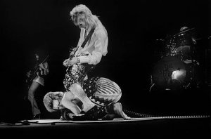                 Ziggy Stardust, Earls Court Arena, , 12  1973 .
