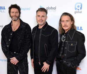 ( )  ,       Take That   Capital's Jingle Bell Ball 2023   O2 10  2023   , .