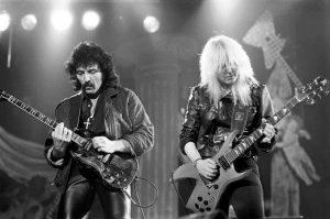     Black Sabbath       Guitar Greats   Capitol  ,  -, 3  1984 .