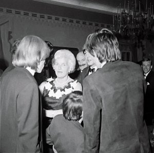 1964.07.06-07  Dorchester Hotel 01 