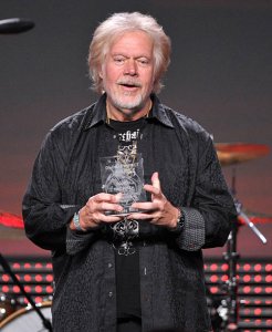      28-     ASCAP Pop Music Awards     Hollywood & Highland Center 27  2011   , .