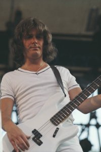    -   (1949-2017)        , ,   , -, 7  1978 .       .