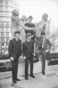 The Beatles     George V.  1964 .