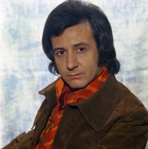           1971 .