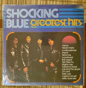 https://www.discogs.com/ru/master/592956-Shocking-Blue-Greatest-Hits