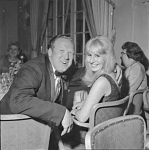    1964  6 