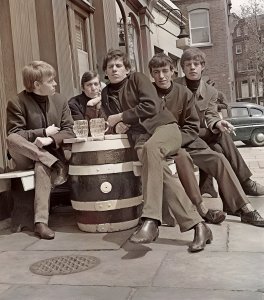       Australian Pub  -, ,  1963 . 