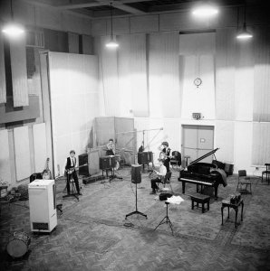 25  1964. C    A Hard Days Night 