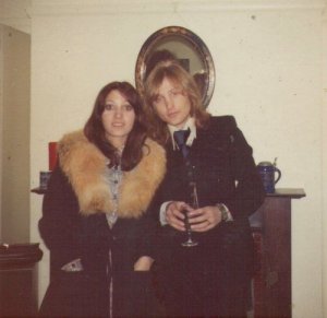      14  1973 , ,   .    