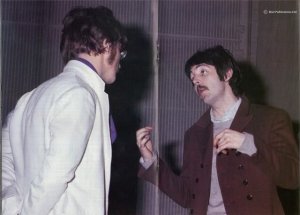  3  1967 . |   ,  EMI Abbey Road ( Beatles Book Monthly,  46 )