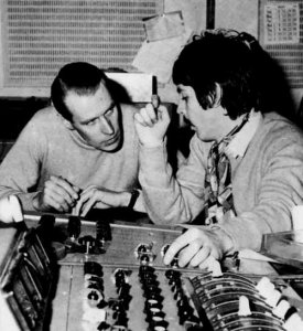  3  1967 . |   ,  EMI Abbey Road ( Beatles Book Monthly,  46 )
