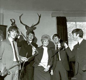 1963.10.07  Dundee. Caird Hall