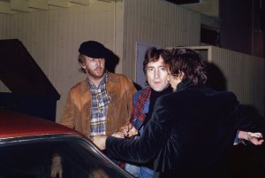 12  1974 -  