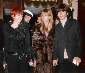 24 ����� 1966 ���� - ������������ ���� ����� � �������, ����������� � ����� Plaza Haymarket �� �������� ������ ����� � ������ ����, ������� ��������� ��������� ����� ������ (� ������������ ������ ��� ���� ������) . ����� ���� ����� � ���������� ������� ������ ������ �������� ������������ ������.