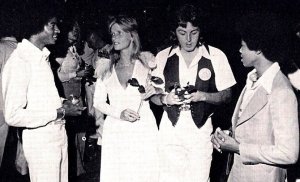 24 ����� 1975