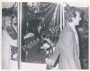 24 ����� 1975