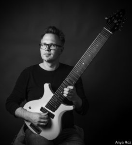 Markus Reuter (featuring Fabio Trentini And Asaf Sirkis)  Truce (Moonjune Records, 2020)