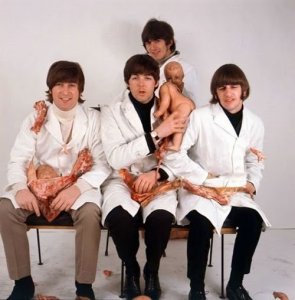 25 ����� 1966: ��������� The Beatles' 'butcher'