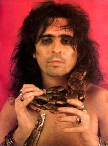   (Alice Cooper) -  ,   ? 