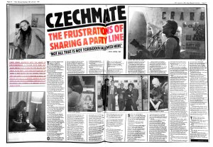  Czerwone Gitary ( )       