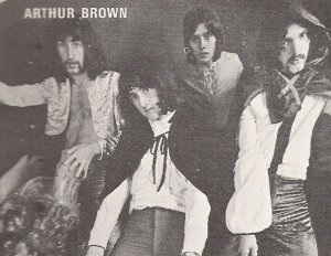  , ,     (1968 .,   1     Fire)