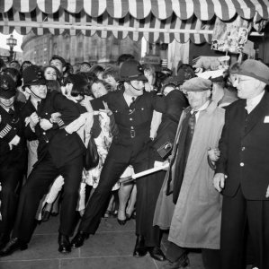     The Beatles A Hard Day's Night   London Pavillion     . ( )        . 6  1964 . (