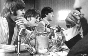 The Beatles  -          -  ,      ,    , 8  1966 .