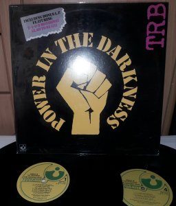   Tom Robinson Band.      ,    .   .