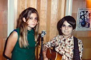    ,        .    1969-,     ,   .    , ,   ,  . Genesis        ,           .              .