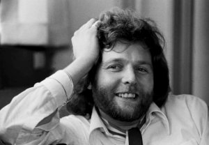     Dave Cousins      1945 - 2025 