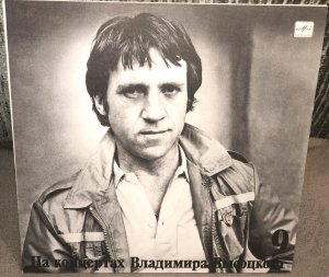   1989  . 9   (1972)