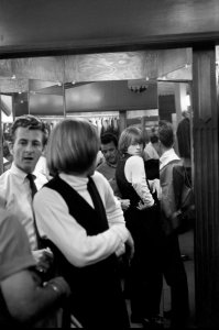 4  1964 .       Beau Gentry  --   (),     .  4-  -       ,   ,  ,     -    .