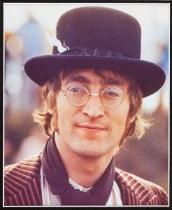 ♪   ♫      Magical Mystery Tour, 1967 .