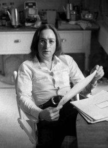 1975 