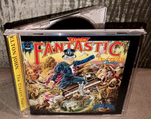 Elton JOHN 1975 Captain Fantastic And The Brown Dirt Cowboy