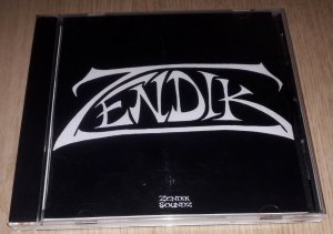  ,     - , , -, ,      60.            Source Family  YaHoWha 13. C     ,       ,           ,      .        ,       ,    , , ,     .         ,    ( 1999 )  ,    ,     .