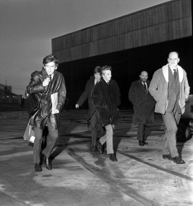 1963.11.04  Leeds. Yeadon airport