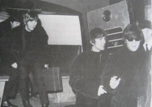 The Beatles    13  1964 ,     .