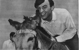 1963.07.27 - Weston Super Marre. Dezzo Hoffman Photo session