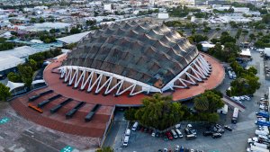Palacio de los Deportes  , 