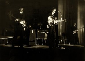 22  1963:  : Globe Cinema, --