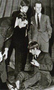 1963.11.27  York. Rialto Theatre      -