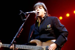      CA Los Angeles Forum , - ,  ( , 27  1989 .).