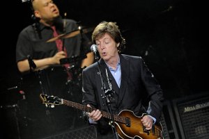 1  2011:      Lanxess Arena, ʸ,  