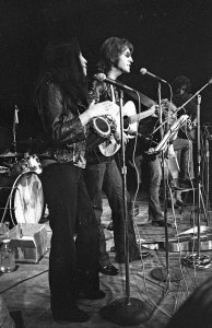 10  1971      Chrysler Arena, -,  